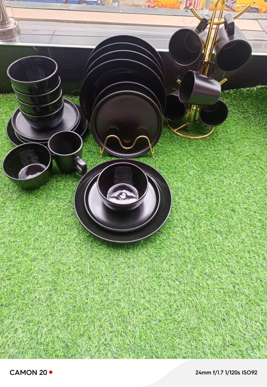 All black dinner set
