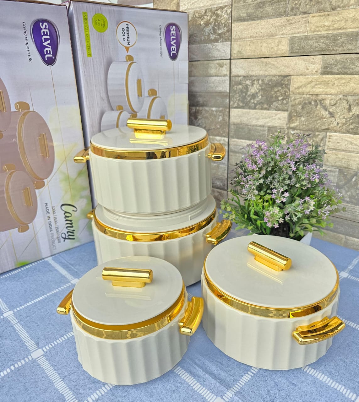 Set of 4 Camry Hotpot